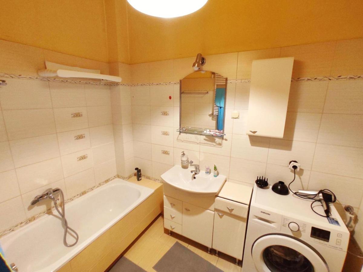 Room In Old Town كراكوفيا المظهر الخارجي الصورة
